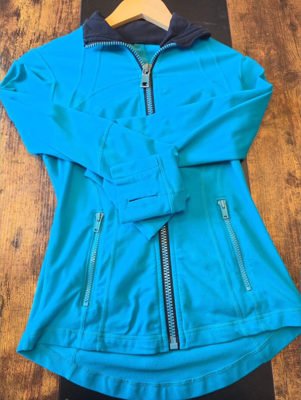 Lululemon Define Jacket Teal Blue with Black Inner Collar - Size 4